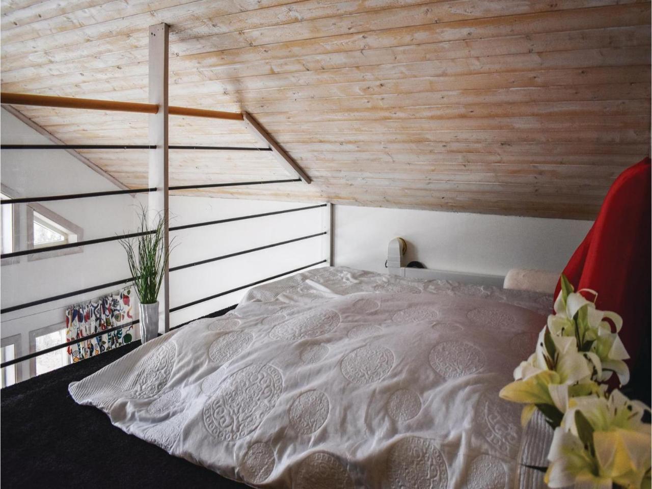 Awesome Home In Vimmerby With Wifi Экстерьер фото