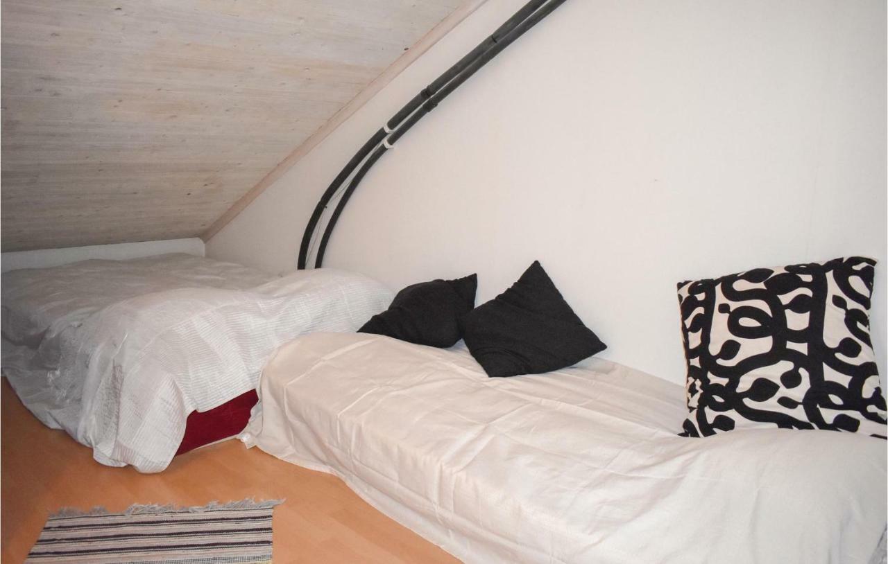 Awesome Home In Vimmerby With Wifi Экстерьер фото